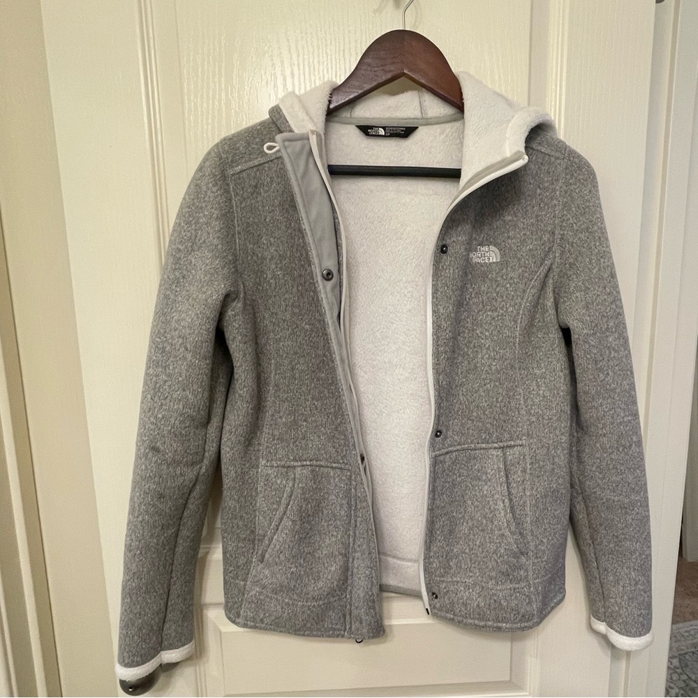 Grey Northface Fleece
